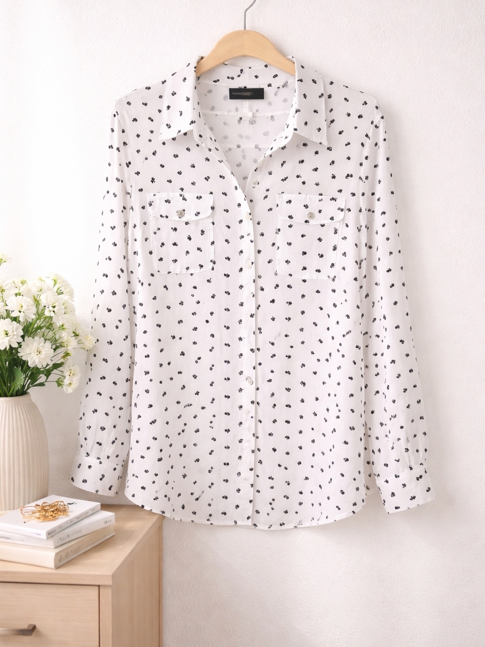 Karl Lagerfeld Paris Printed Blouse White Black Size Large Chic Top